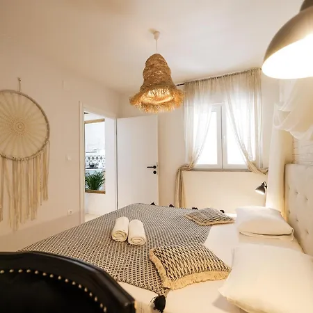 Della * Biograd Na Moru