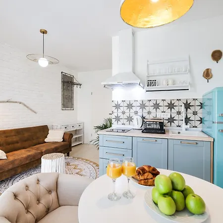 Della Biograd Na Moru