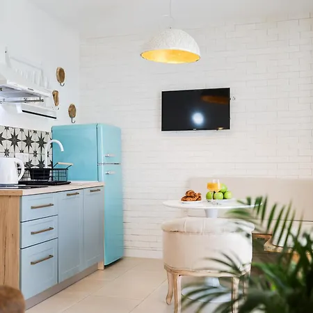 Della * Biograd Na Moru