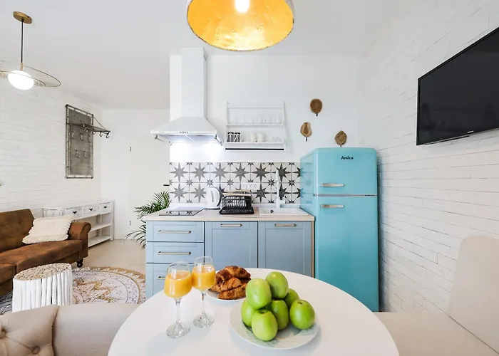 アパート Della ビオグラード・ナ・モル