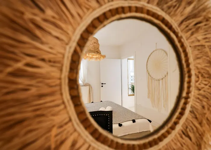 Della ביוגראד נה מורו