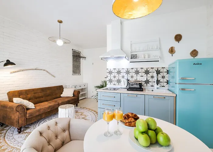 Della ביוגראד נה מורו